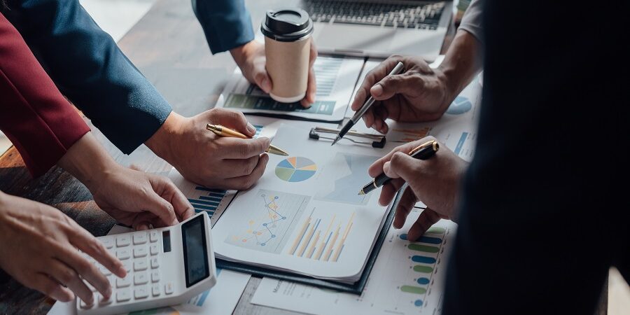 Accounting fund managers meeting to planning to improve quality